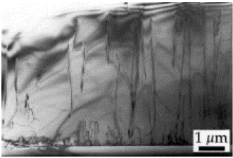 Threading dislocations in InGaN substrate